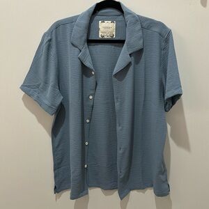 Lightweight Breezy Short Sleeve Button Up